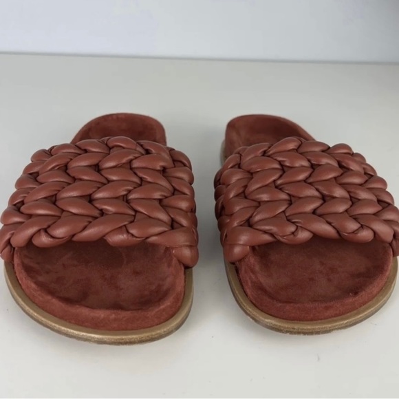 CHLOE RED BRAIDED LEATHER SLIDES - Picture 9 of 13